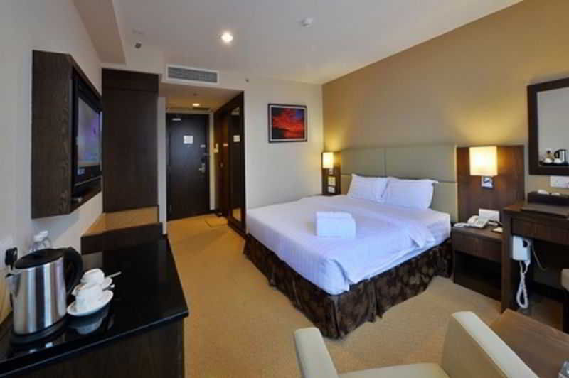 Lintas View Hotel Кота-Кинабалу Экстерьер фото